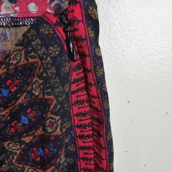 FREE PEOPLE SURF DATE Romper Red Floral Women's One Piece Size 4 Cut Out Ruffle - Picture 6 of 8